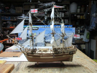 Voilier HMS Bounty modèle réduit  en bois