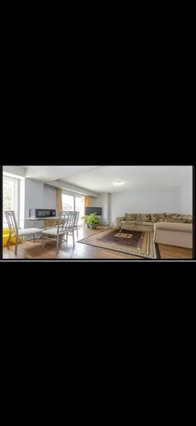 Bachlor rental unit available. Ideal for single person or couple. Unit is unfurnished. Private entra...