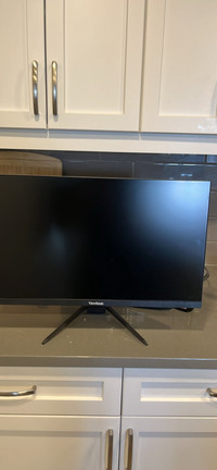 ViewSonic monitor 32” 