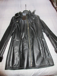 Brand  New Small Black Danier Leather Winter Coat
