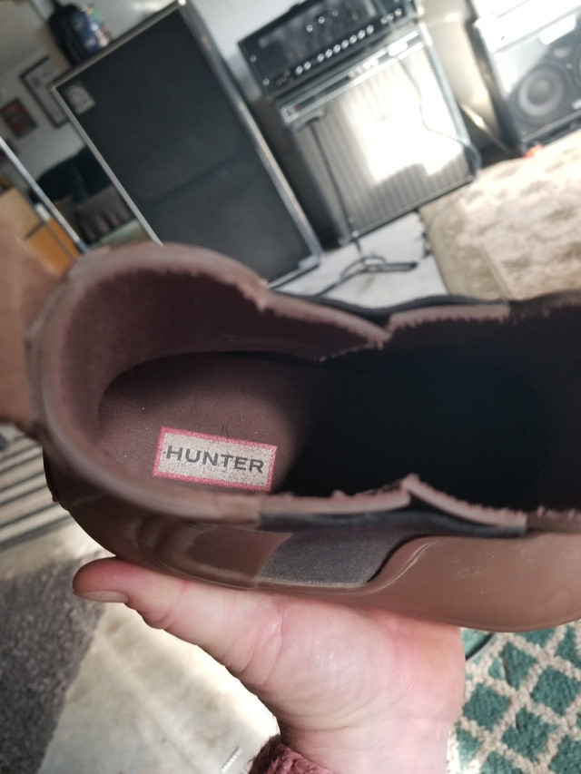 Hunter brand mens chelsea boots in Men's Shoes in Thunder Bay - Image 3