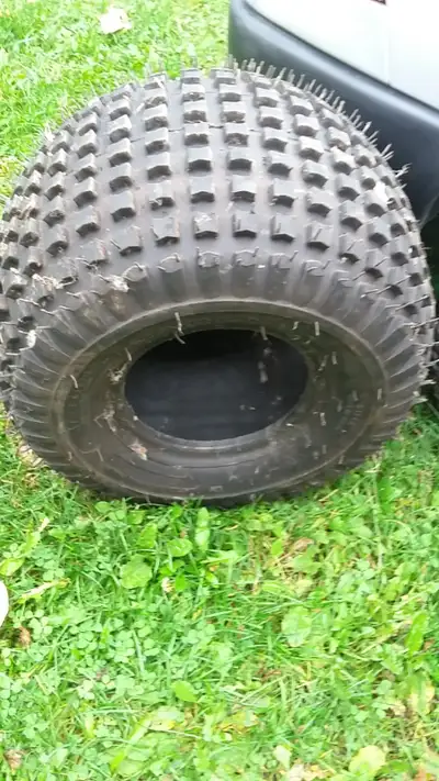 8 inch 12 "14 and 15 inch trailer tires and rims low prices call 250 992 7568 no emails