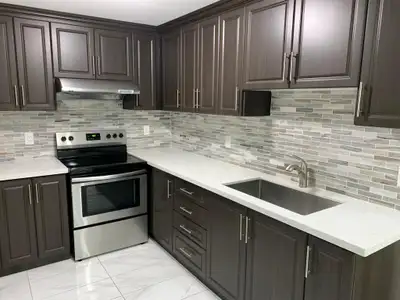 Modern 2 Bedroom Legal Basement