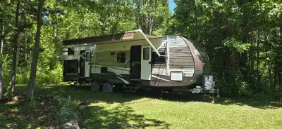 2016 Shasta Revere 32DS Bunkhouse (bought new in 2017) We are the second owners of this trailer and...