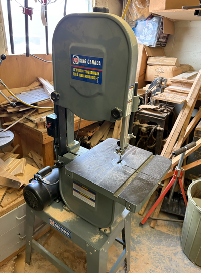 Wood Cutting Bandsaw 14" King Canada, View more