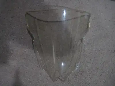 Up for sale is a used 2008 – 2016 Yamaha YZF-R6 clear windscreen Selling for $40