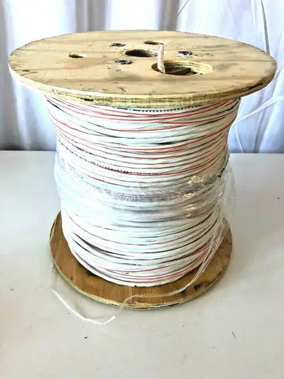 Selling a 1000FT Spool Windy City Wire 18AWG 6 Conductor Non-Shielded Plenum White/Orange Jacket. It...