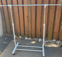 CLOTHING HANGER STAND