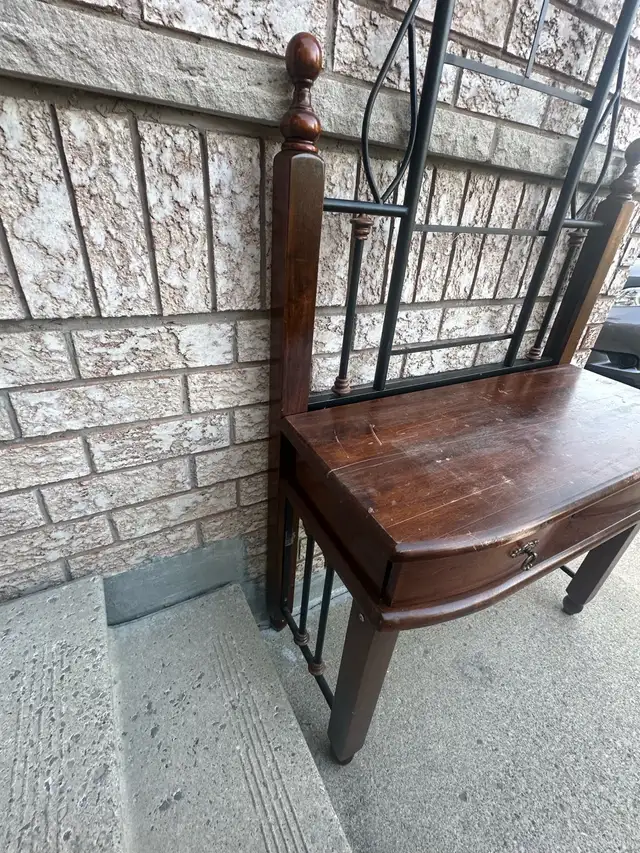 Vanity table,storage barn table in Other Tables in Mississauga / Peel Region - Image 5