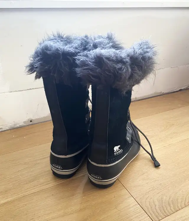 Sorel - Joan of Arctic - Winter Boots in Women's - Shoes in Oakville / Halton Region - Image 4