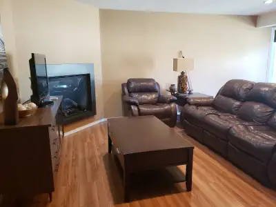 Sunny walkout. Near COP. Furnished. All inclusive. Monthly