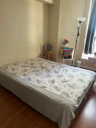 queen size mattress and bed seat for FREE, View more
