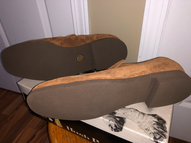 New Pair of Men's Suede Loafers GREB Hush Puppies Shoes Size 9W in Men's Shoes in Sunshine Coast - Image 3
