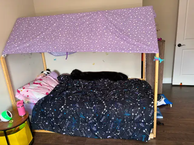 Montessori Twin Bed in Beds & Mattresses in Kitchener / Waterloo - Image 3