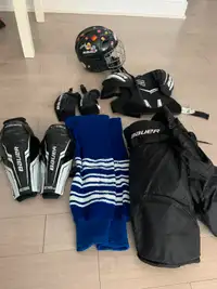 Bauer 7-9  kids / youth hockey gear