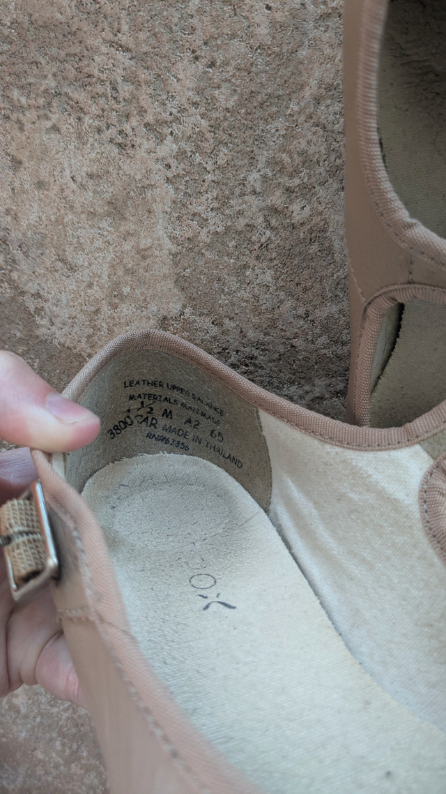 Capezio Tele Tone Tap tap shoes-size 4 1/2 (tan) in Women's - Shoes in Lethbridge - Image 2