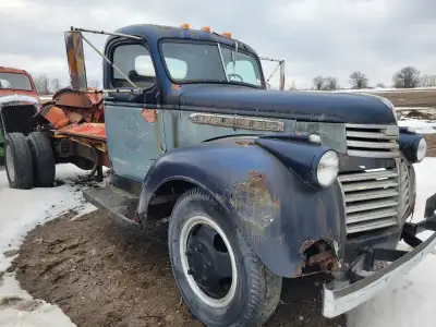 Ambitious project or parts, nice advertising or lawn art, loads of good parts, V8, trades considered...