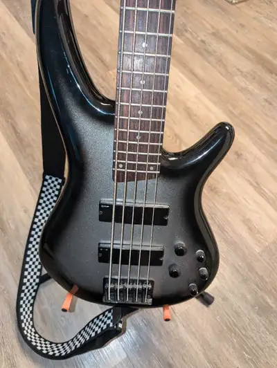 FOR SALE! Ibanez SR 305 5 String Electric Bass Near mint condition, everything works as it should. P...