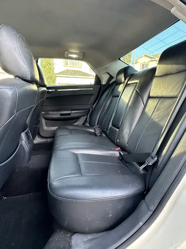 2008 Chrysler 300 - Active528931042006159366