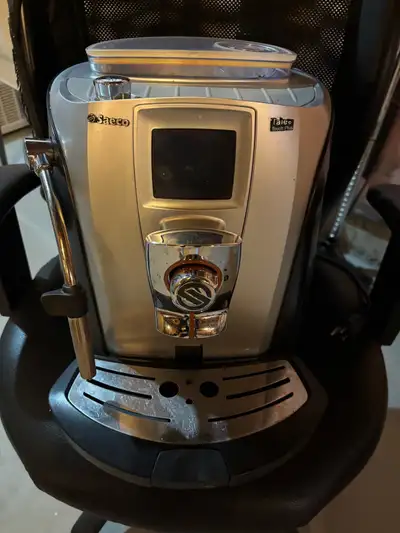 Saeco, Talea Touch Plus II. The grinder stopped working in the machine, besides that everything work...