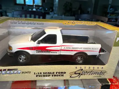 Camion Ford F-150 XLT 1997 Triton diecast 1/18 die cast, View more