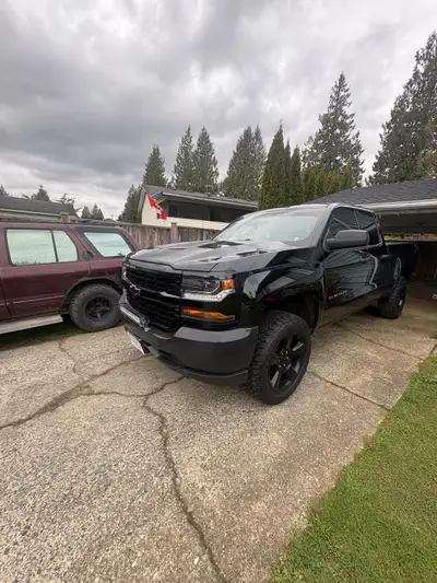 I'm selling my 2016 Chevy Silverado 1500 crew cab, a robust and reliable truck perfect for both work...