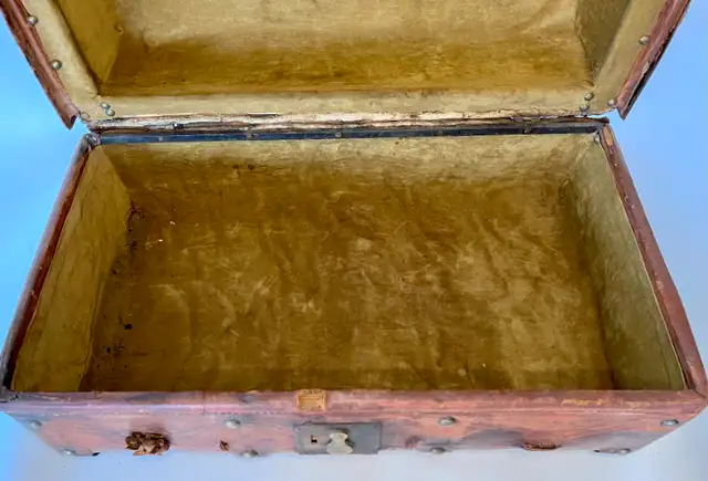 Malle en Cuir Antique Britannique Murray Perth CW c1860 in Arts & Collectibles in City of Montréal - Image 10