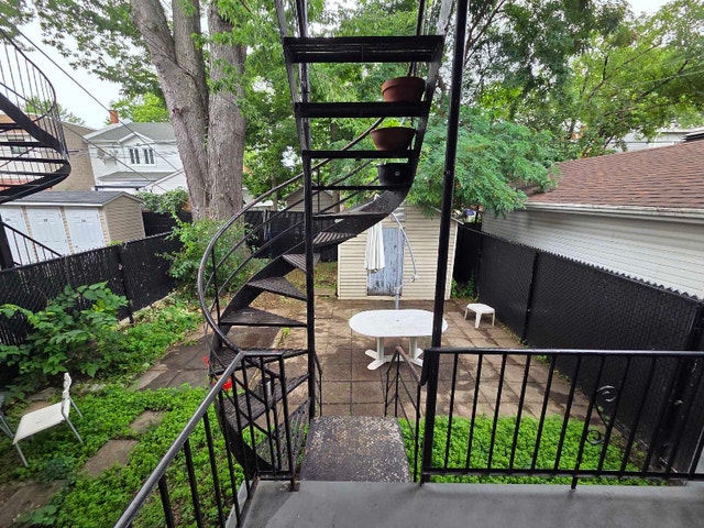 Magnifique 5 ½ lumineux avec jardin privé à LaSalle — photo 3