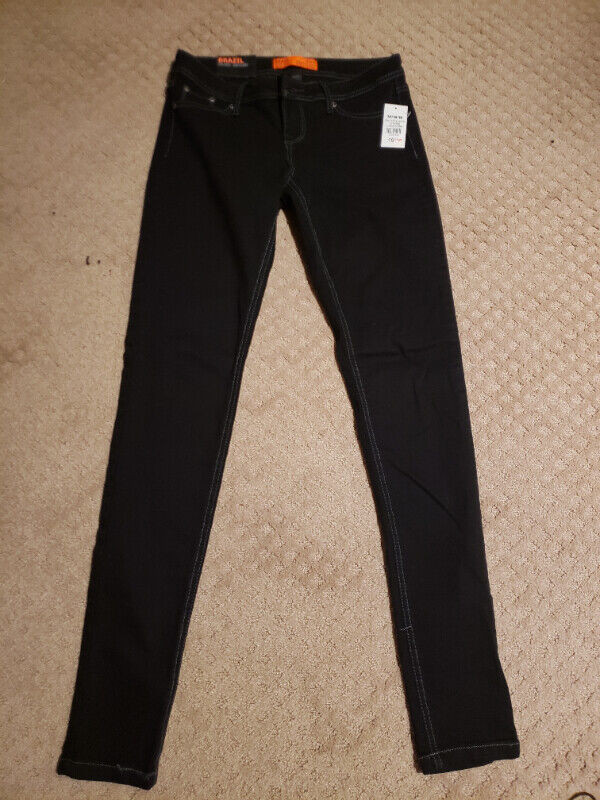 Super stretch denim jeggings - medium black dans Femmes - Pantalons et shorts  à Région de Markham/York
