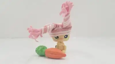 Littlest Pet Shop Portable Pets Rabbit (#972) Generation 2 Pet and smoke-free home Pickup 17 Side Rd...