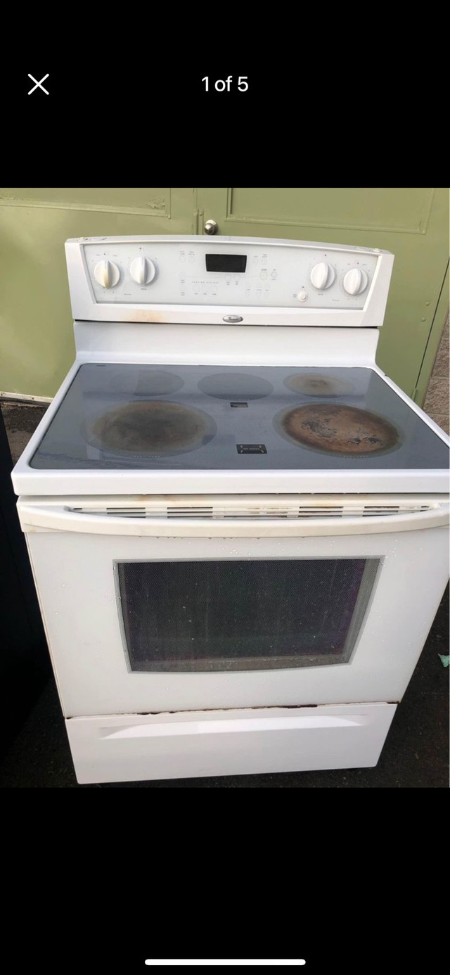 Whirlpool glass top stove with warranty in Stoves, Ovens & Ranges in Kitchener / Waterloo