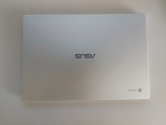 ASUS Chromebook C523 4GB RAM-Barely Used dans Portables  à Laurentides - Image 3