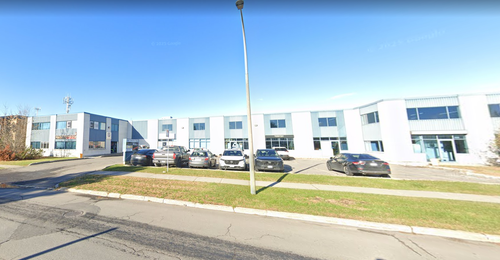 Commercial Space for Rent in Ottawa Location: 5369 Cantek, Ottawa, Ontario K1J 9J3 Description: Look...