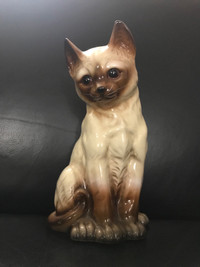 Signed, vintage, porcelain Siamese Cat Figure-8 1/2”T