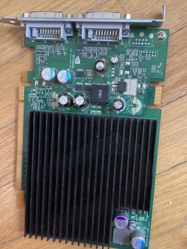 Apple Mac Nvidia P345, EMC 2122 video card586918667989166081