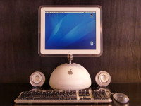 Apple iMac G4 2013, 800 Mhz, écran 15 po. Reconditionné