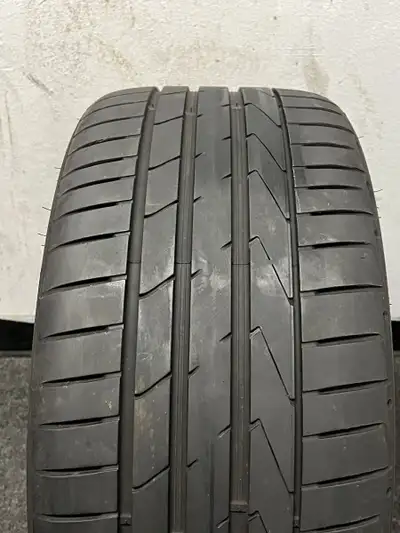 CALL ME ONLY WHEN U WANT TO COME RIGTH AWAY 4 x 255/35/19 HANKOOK ventus tires 80% tread left ,,,goo...