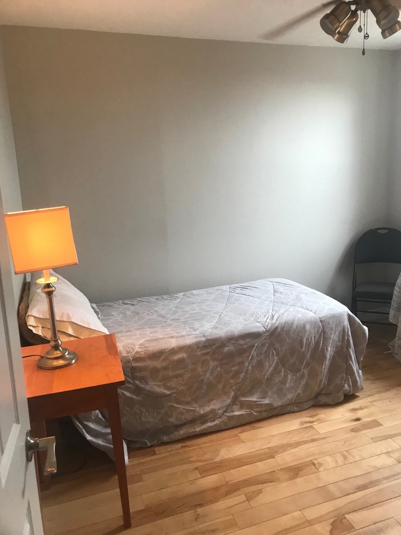 Room for rent Room Rentals & Roommates Pembroke Kijiji