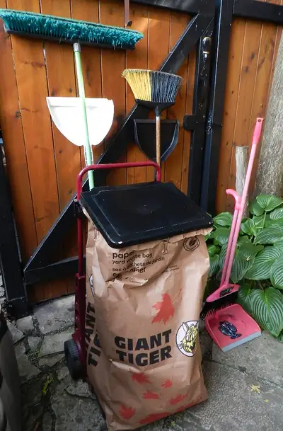 7pc BargainBundle 2Wheel Lawn-Leaf Cart+Broom Sets, View more