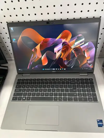 DELL Latitude 5540, View more