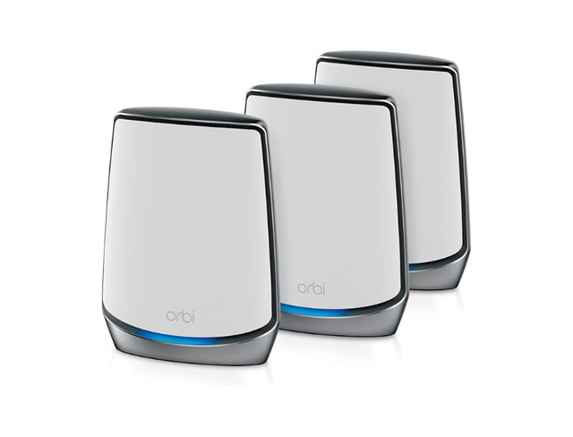 NETGEAR Orbi Whole Home Tri-Band Mesh Wi-Fi 6 System (RBK853) in Networking in City of Toronto