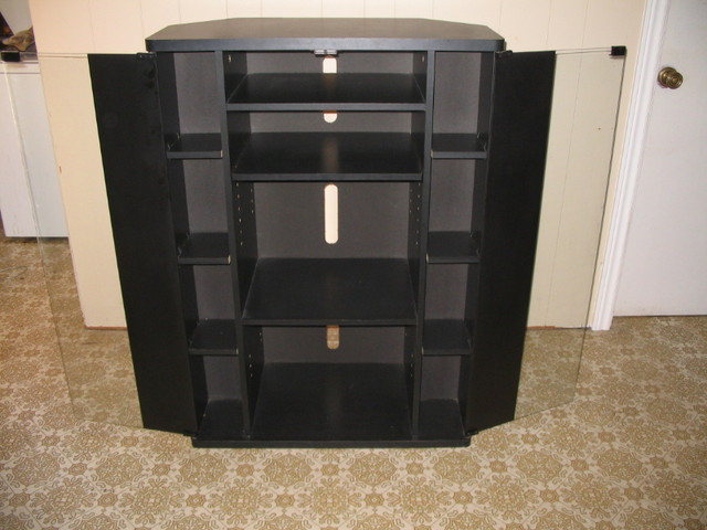 Audio Component Stand in Stereo Systems & Home Theatre in Belleville - Image 2