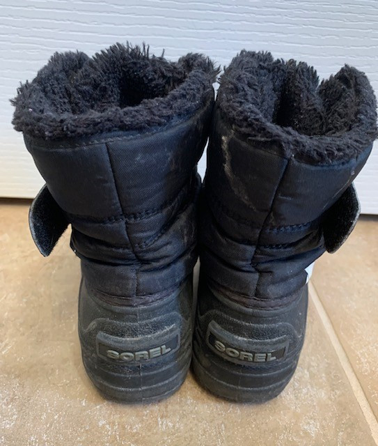 Kid’s SOREL Snow Commander Winter Boot - Black – Size 12 in Kids & Youth in London - Image 4
