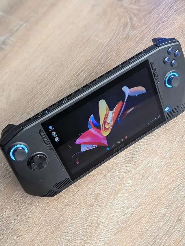 MSI Claw A1M – Handheld Gaming PC Console  in Desktop Computers in Edmonton - Image 6