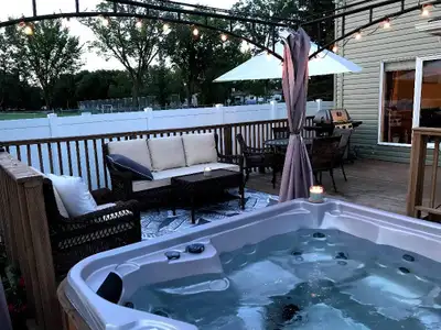 NAIT: 1 room in furnished house hot tub utilities included