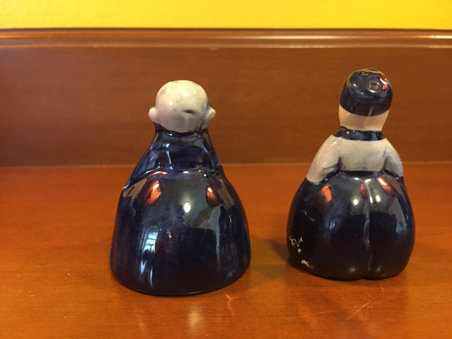 Antique Royal Delft Holland S&P Shakers Man & Women in Arts & Collectibles in Oshawa / Durham Region - Image 3
