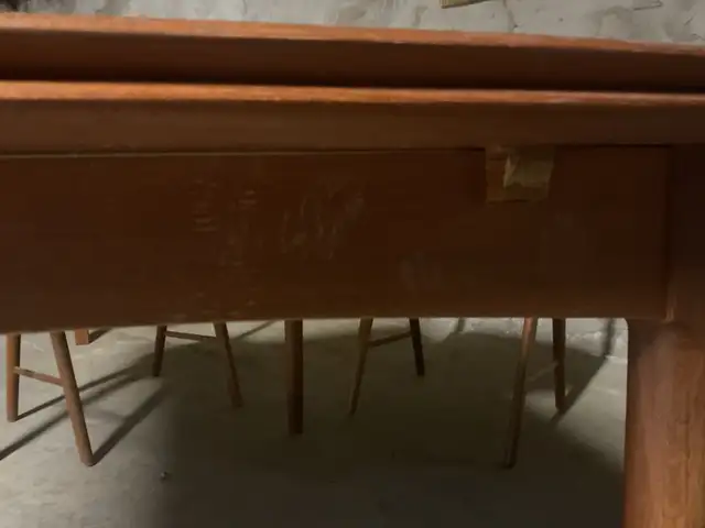 KAI KRISTIANSEN 1960s DANISH TEAK EXTENSION TABLE PLUS 4 CHAIRS in Dining Tables & Sets in Hamilton - Image 5