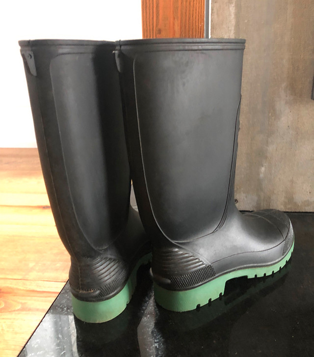 Bottes de pluie pour homme grandeur 9 dans Chaussures pour hommes  à Shawinigan - Image 2