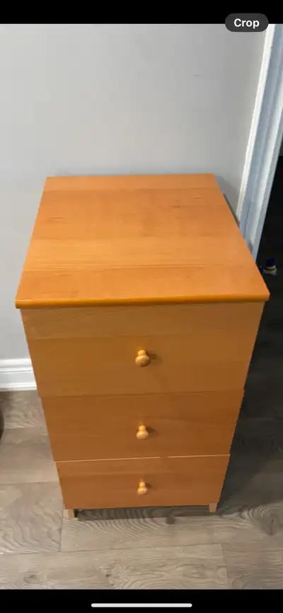 File cabinet with 3 drawers