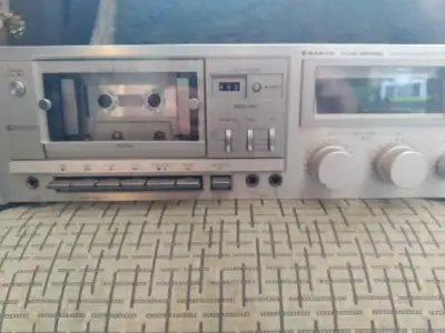 Sanyo plus series cassette deck in mint condition ,plays perfect,new belts ,lights replaced,all mech...
